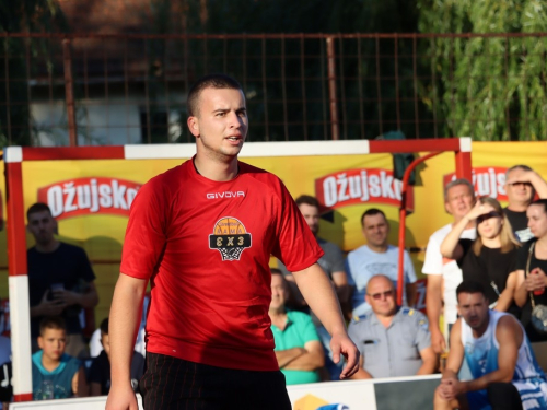 FOTO: Ekipa ''Ba.Riba'' pobjednik 20. Streetball Rama 2022.