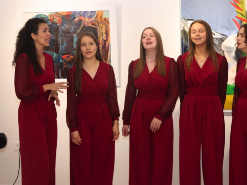 FOTO: Svečano otvorena Galerija Franjevačkog samostana Rama Šćit