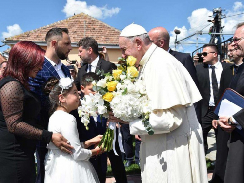 Papa u ime Crkve zatražio oprost od Roma