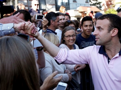 Macron i saveznici razvalili na francuskim izborima, imaju apsolutnu većinu