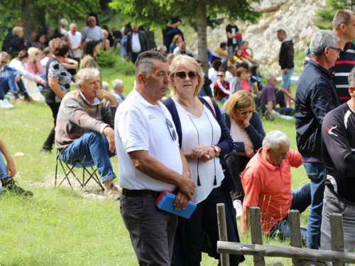 FOTO/VIDEO: Tisuće vjernika na Kedžari proslavilo Divin dan