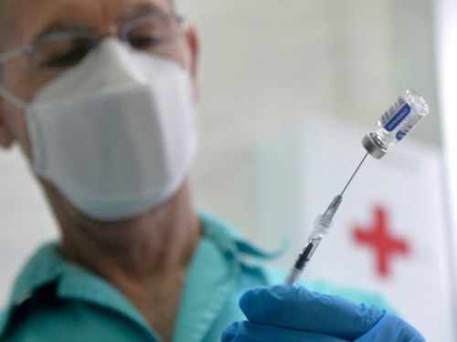 Više od 43% Hrvata bi odbilo cjepivo protiv covida