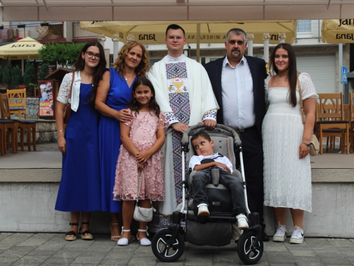 FOTO: Mlada misa vlč. Marina Petrovića u župi Prozor