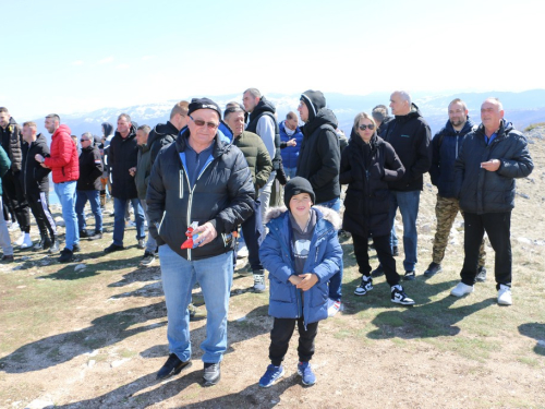 Mirno okupljanje na Zahumu: Ramci poručili – ''Ne damo svoje!''