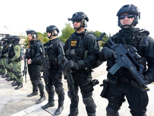 Prvih stotinu policajaca Frontexa stiglo u BiH, počinje misija zaštite granica