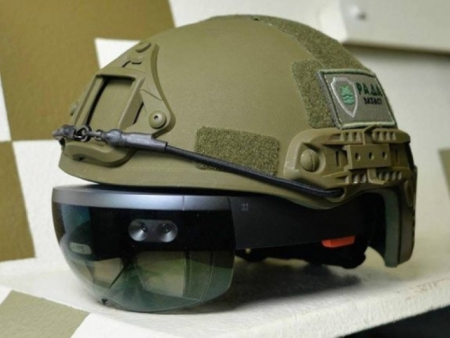 Microsoft HoloLens savršeno rješenje za ukrajinske - tenkiste!