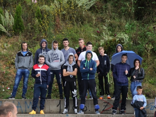 FOTO: Ekipa 'Caffe Grand' osvojila malonogometni turnir u Rumbocima