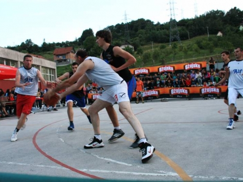 FOTO: Druga večer košarkaškog turnira "Streetball Rama 2014."