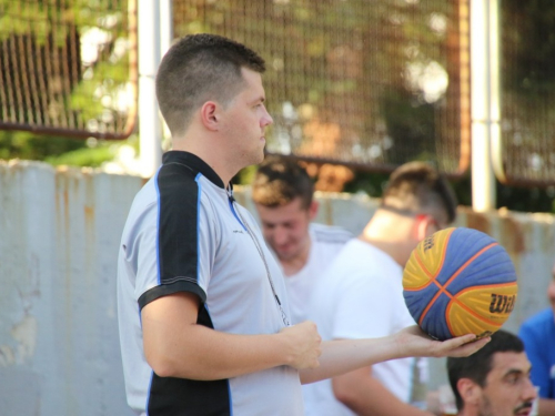 FOTO: ''General Vasilije Mitu'' iz Zagreba pobjednik 15. Streetball Rama