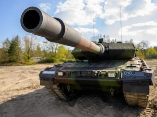 Zapadni partneri obećali poslati 321 teški tenk u Ukrajinu