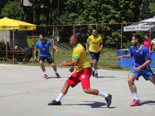 FOTO: Ekipa ''MNK Uzdol'' pobjednik turnira na Orašcu