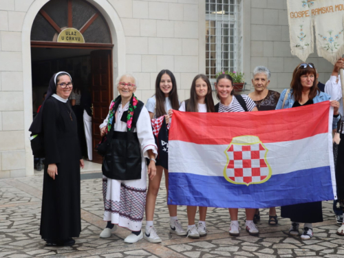 FOTO/VIDEO: Ramci hodočastili Gospi u Sinj