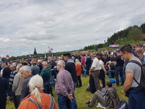 Komemoracija u Bleiburgu: Na središnjem događaju 15.000 ljudi