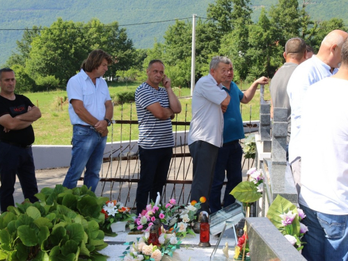 FOTO: Obilježena 27. obljetnica pogibije Šimuna Fofića Fofe