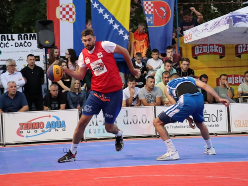 FOTO: Ekipa ''Ba.Riba'' pobjednik 20. Streetball Rama 2022.