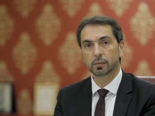 Čavara: Iz državne i Vlade FBiH žele izbaciti Hrvate; tajnike i pomoćnike ministara