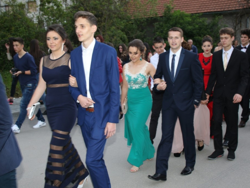 FOTO/VIDEO: Matura 2016. - Defile mladosti i ljepote na ulicama Prozora