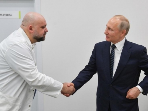 Ruski liječnik koji se rukovao s Putinom testiran pozitivno na koronavirus