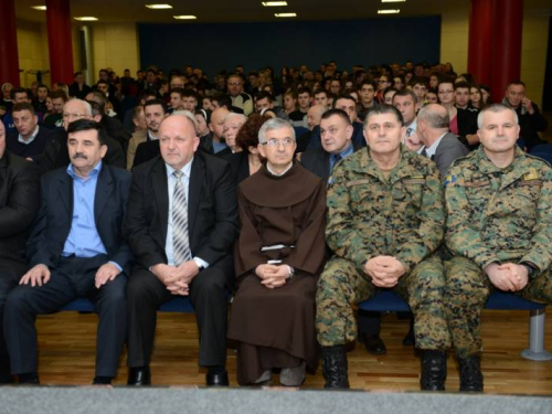 FOTO: U Sarajevu upriličena premijera filma Uzdol 41