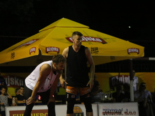 FOTO: Ekipa ''Makarska 3x3'' pobjednik 19. Streetball Rama 2021.