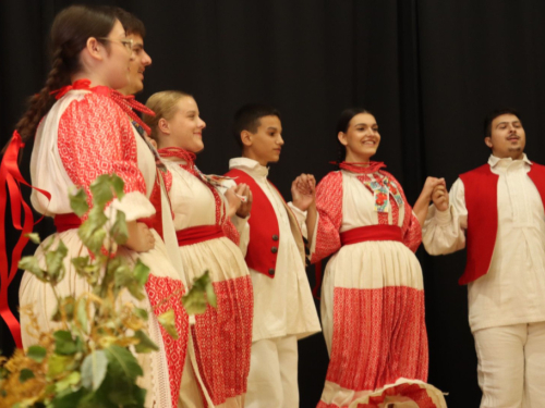 FOTO: Večer folklora u Prozoru: HKUD-ovi ''Rama'' i ''fra Petar Bakula'' oduševili publiku