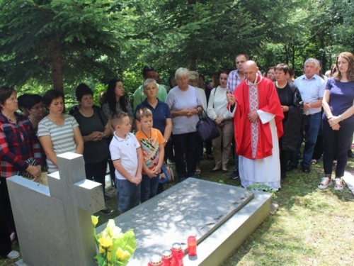 FOTO: Jubilarno 20. hodočašće na grob svećenika mučenika fra Stjepana Barišića