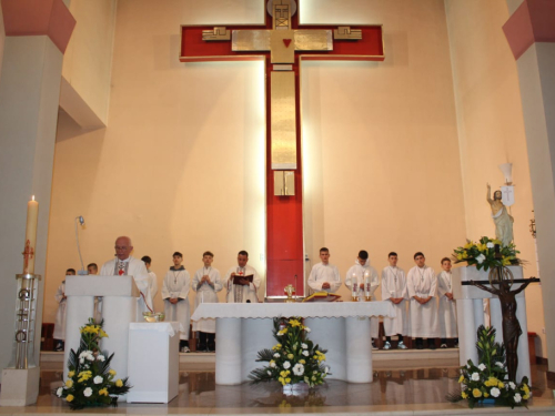 FOTO: Vazmeno bdijenje u župi Prozor