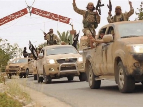 Džihadisti izgubili petinu teritorija u Siriji, glavešine u bijegu