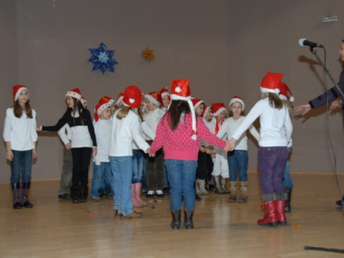 Održana božićna priredba OŠ "Marko Marulić" Prozor