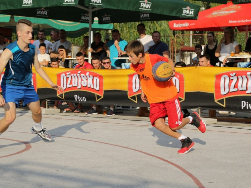 FOTO: Ekipa ''ALF Market'' osvojila Streetball za juniore