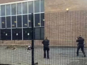 Autom i nožem napao vjernike pred sinagogom u Manchesteru