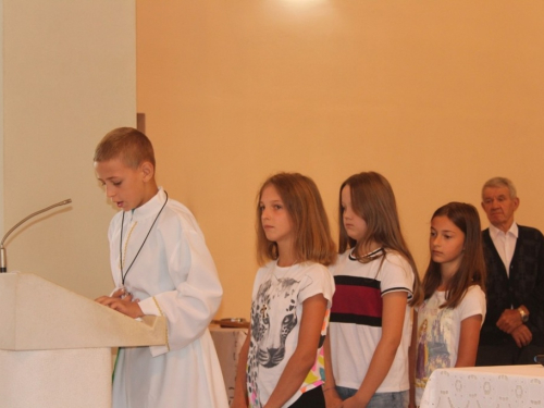 FOTO: Sv. Misa za početak nove školske godine u župi Prozor