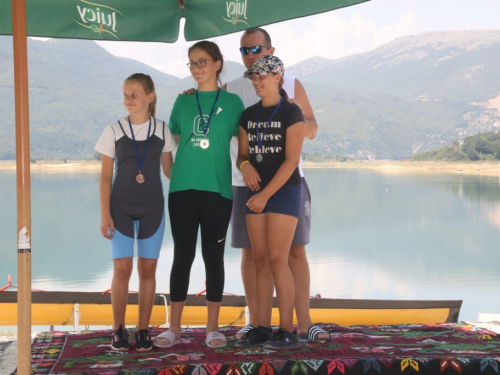 FOTO: Na Ramskom jezeru održana veslačka regata