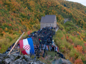 ''Neka više nikada ne bude rata, neka više nikada ne bude mržnje i nesnošljivosti!''