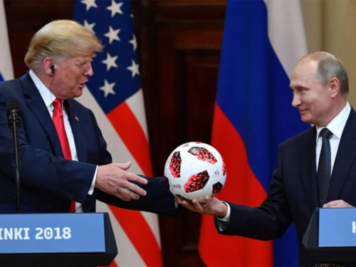 Putin Trumpu poklonio loptu kojom je odigrana finalna utakmica