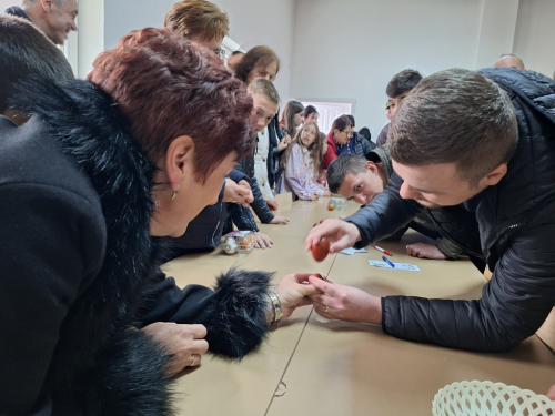 FOTO: Turnir na Orašcu - najtvrđe jaje imala Milka Nović