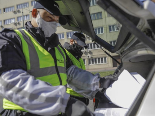 Policajci i u najtežim vremenima u službi građana, nedostaje 300 službenika