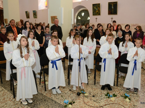 FOTO: Prva pričest u župi Rama Šćit