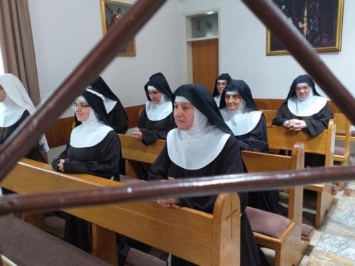 Klarise u BiH: Iz samostana nisu htjele ni kad je gorio