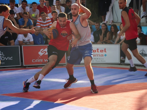 FOTO: Tim ''GOLD UNIST'' iz Splita pobjednik 21. Streetball Rama - Davor Ivančić Dačo