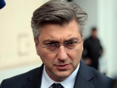 Plenković: Srebrenički genocid je poraz ljudskosti