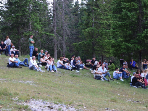 FOTO/VIDEO: Uočnica na Kedžari - Divin dan 2025.