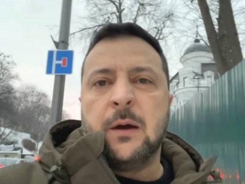 Zelenski se obratio Ukrajincima neuobičajenim videom